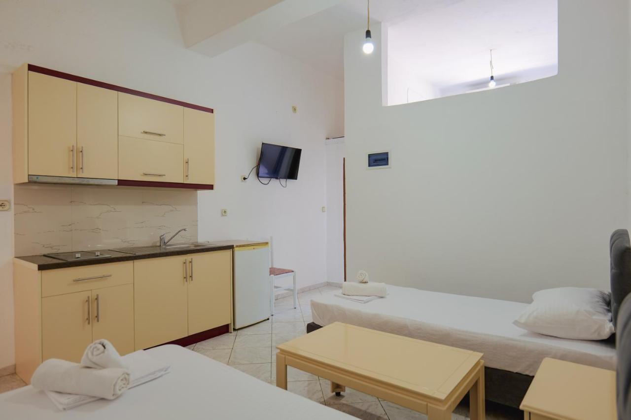 Hotel Casamia Саранде Екстериор снимка
